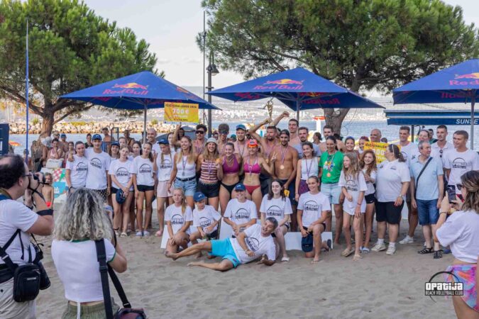 Grupna fotografija na turniru u Ičićima